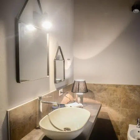 Frühstückspension La Corte Dell'elmo 4*