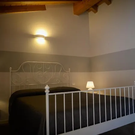 La Corte Dell'elmo 3*