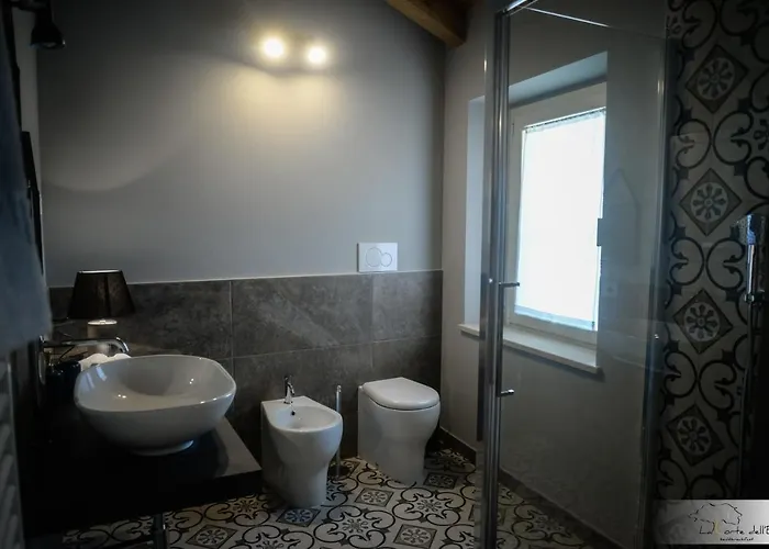 La Corte Dell'elmo 4* Saló