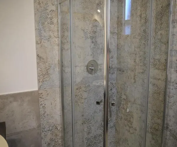 La Corte Dell'elmo